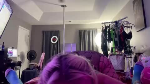 Snapshot of 2for5uncut chatting on October 30, 2025, 1:34 pm RR UnCut online show from October 30, 2025, 1:34 pm