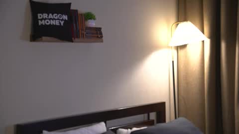 Elley  online show from February 26, 2026, 6:23 am