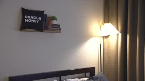 Elley  online show from April 2, 2026, 6:11 am