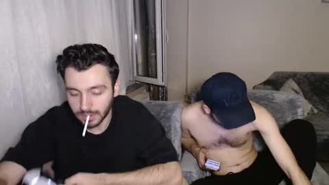 Snapshot of 2handsomeman chatting on June 7, 2026, 11:41 pm Berk online show from June 7, 2026, 11:41 pm