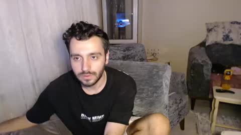 Snapshot of 2handsomeman chatting on June 8, 2026, 11:16 pm Berk online show from June 8, 2026, 11:16 pm