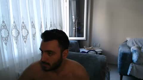 Snapshot of 2handsomeman chatting on June 23, 2026, 4:05 pm Berk online show from June 23, 2026, 4:05 pm