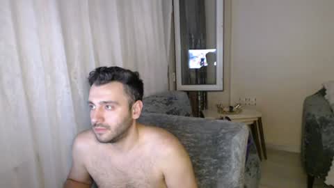 Snapshot of 2handsomeman chatting on June 30, 2026, 10:22 pm Berk online show from June 30, 2026, 10:22 pm