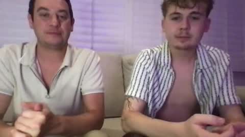 Snapshot of 2hungboys chatting on July 13, 2026, 3:09 am Roommates online show from July 13, 2026, 3:09 am