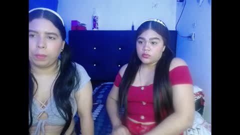 2moons_full_of_love online show from November 9, 2025, 12:53 am