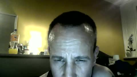 2sleazylondon829093 online show from May 3, 2026, 12:05 am