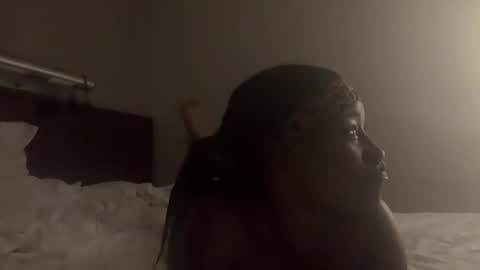 Snapshot of 304divinekarma chatting on November 12, 2025, 7:42 am GamerBaddieLux online show from November 12, 2025, 7:42 am