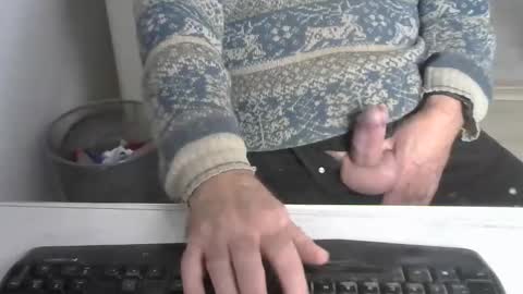 Snapshot of 3390soeren chatting on February 17, 2026, 12:56 pm Soeren online show from February 17, 2026, 12:56 pm