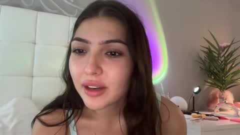 Venus Raee online show from October 22, 2025, 8:08 pm