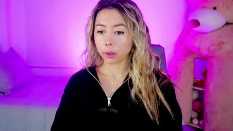 Snapshot of 3kam_amazonian chatting on April 30, 2026, 9:26 am independent model online show from April 30, 2026, 9:26 am