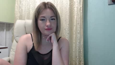 3sweetcandy3 online show from May 25, 2026, 10:49 pm
