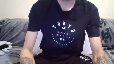 420feetloverr420 online show from October 6, 2025, 10:40 pm