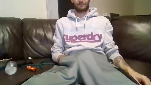 420feetloverr420 online show from October 16, 2025, 11:17 pm