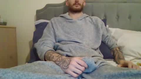 420feetloverr420 online show from February 8, 2026, 10:51 am