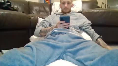 420feetloverr420 online show from March 30, 2026, 1:17 am