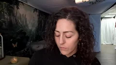 Snapshot of 420kc_couple chatting on October 13, 2025, 7:47 pm KC420Couple online show from October 13, 2025, 7:47 pm