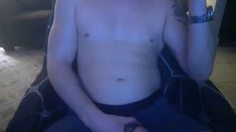 Snapshot of 42o_blah chatting on January 28, 2025, 2:32 am 42o_blah online show from January 28, 2025, 2:32 am