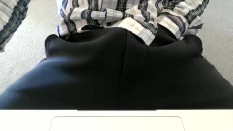 4glz online show from March 17, 2026, 2:16 am