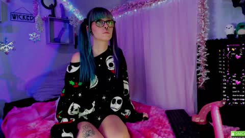 Snapshot of 4kfucktoy chatting on December 20, 2024, 9:00 am Mo online show from December 20, 2024, 9:00 am
