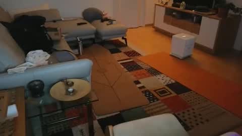 4rjun4 online show from December 6, 2024, 6:39 pm