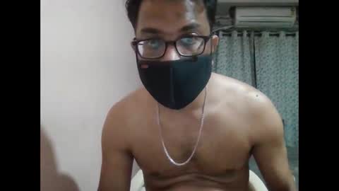 4sandy online show from November 12, 2025, 7:24 pm