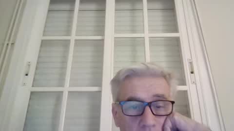 52artur online show from December 24, 2024, 10:39 pm
