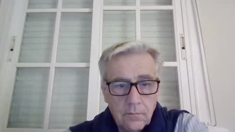 52artur online show from January 2, 2025, 9:39 pm
