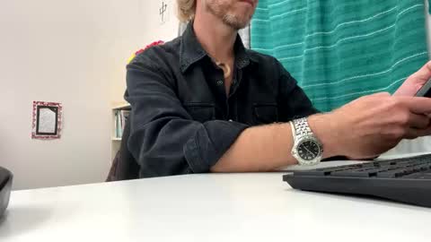 555tony555 online show from March 18, 2026, 3:53 am