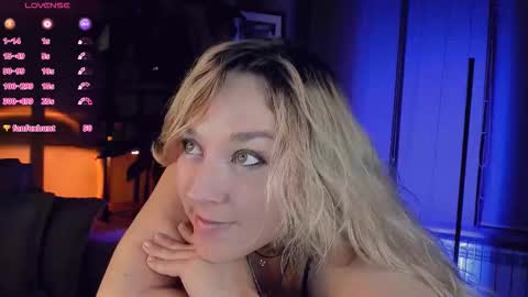 Snapshot of 5_in_one chatting on October 11, 2025, 3:06 am Sunshine online show from October 11, 2025, 3:06 am