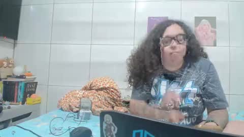 Snapshot of 666afrodite chatting on October 20, 2025, 3:40 am 666afrodite online show from October 20, 2025, 3:40 am