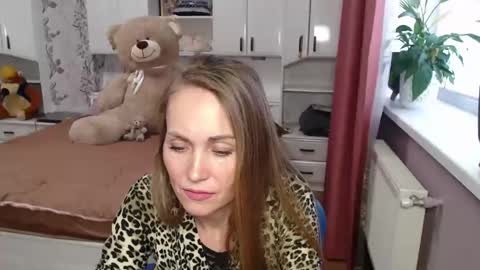 Snapshot of 69sexysecret691984 chatting on February 18, 2025, 8:27 am 69sexysecret691984 online show from February 18, 2025, 8:27 am