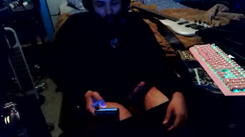 6instraighter7 online show from May 6, 2026, 9:47 am