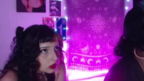 6mey6mey6 online show from December 3, 2025, 3:47 am