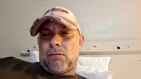 Snapshot of 716guy716 chatting on October 19, 2025, 7:31 am 716guy716 online show from October 19, 2025, 7:31 am