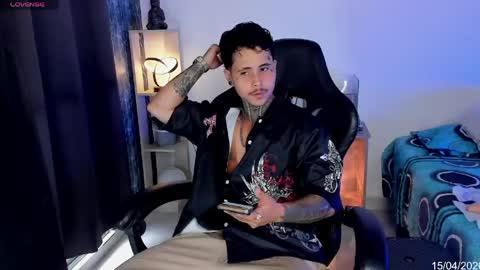 Stefan online show from April 15, 2026, 9:26 pm