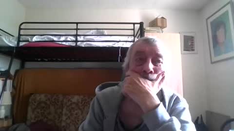 78kiss online show from April 18, 2026, 12:09 pm