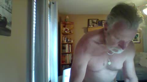 7loong6thik online show from October 8, 2025, 2:58 pm