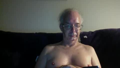 Snapshot of 808dred chatting on March 1, 2026, 9:33 am 808dred online show from March 1, 2026, 9:33 am