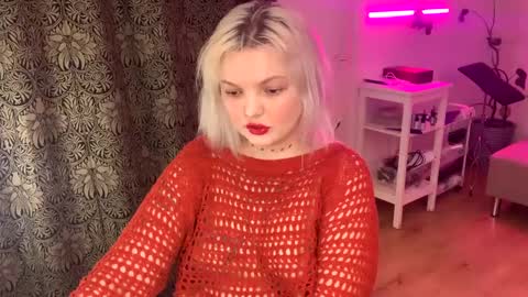 Snapshot of 80s_brat chatting on January 6, 2025, 3:42 am Ivy online show from January 6, 2025, 3:42 am