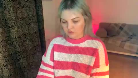 Snapshot of 80s_brat chatting on February 4, 2025, 9:17 am Ivy online show from February 4, 2025, 9:17 am