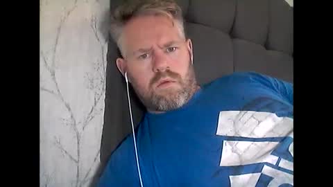 81jonnyx online show from December 21, 2024, 11:33 am