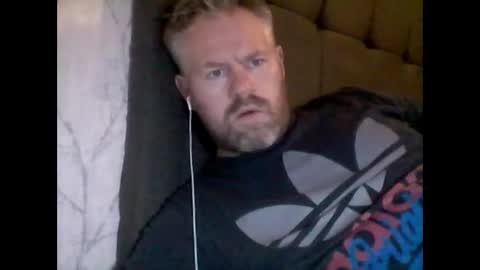 81jonnyx online show from December 28, 2024, 2:53 pm