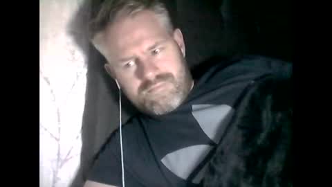 81jonnyx online show from December 28, 2024, 10:23 pm