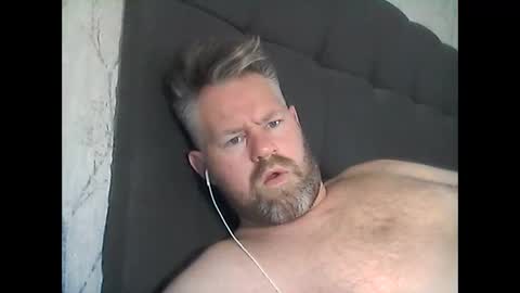 81jonnyx online show from March 11, 2025, 7:26 am