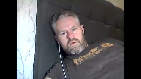 81jonnyx online show from November 30, 2025, 10:47 pm