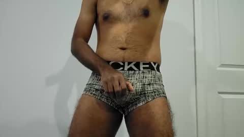 Snapshot of 8inch_desi chatting on October 29, 2025, 10:33 pm 8inch_desi online show from October 29, 2025, 10:33 pm