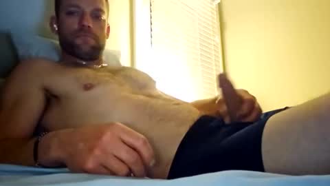 8inchwhiteboy88 online show from March 18, 2026, 3:53 am