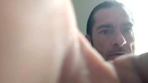 8intenn online show from December 20, 2025, 9:00 pm