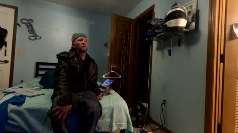 8over6 online show from December 9, 2024, 4:12 am