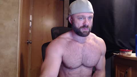 9 fat inches online show from January 19, 2025, 11:43 pm